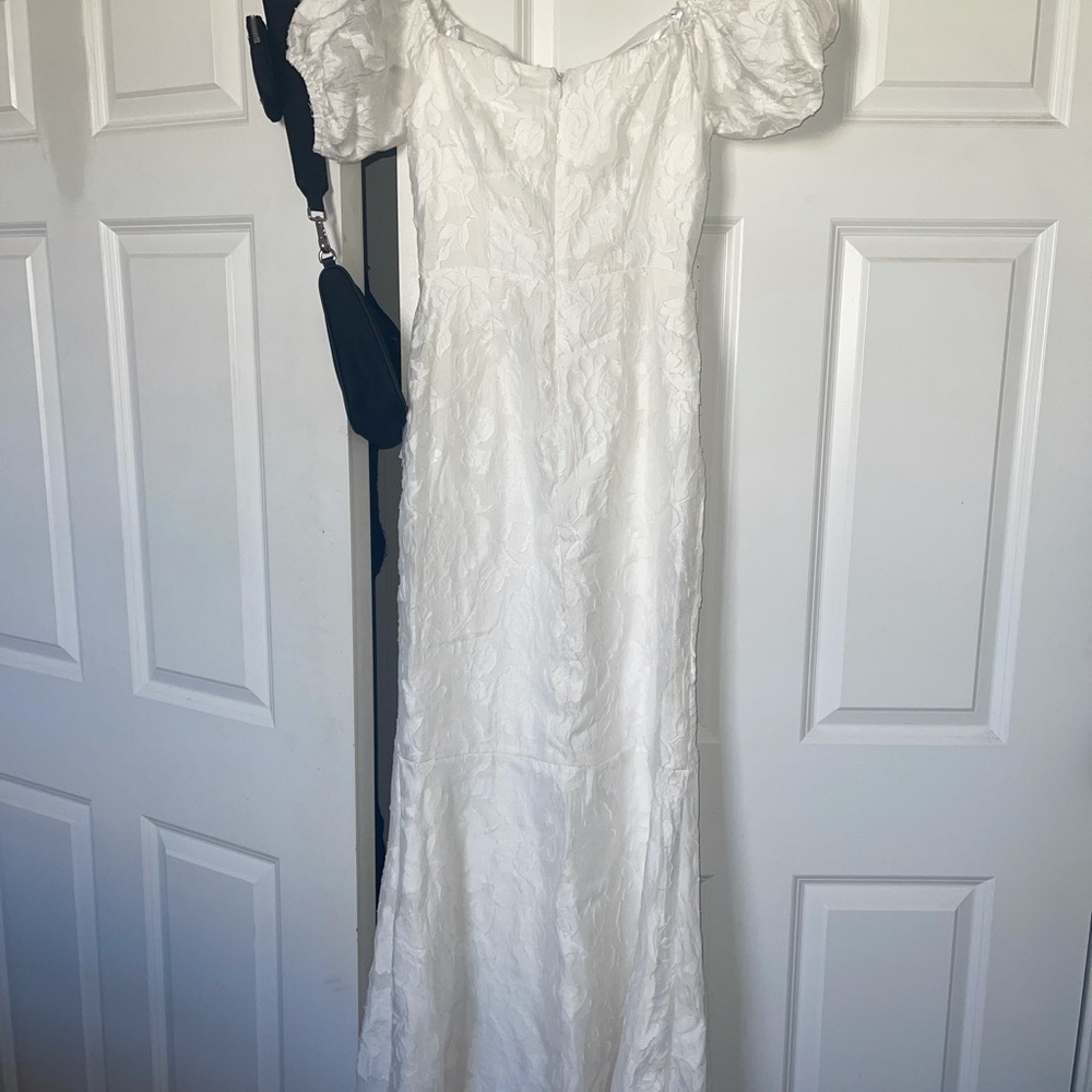 Lulu’s Bridal Mermaid Dress - Picture 5 of 5